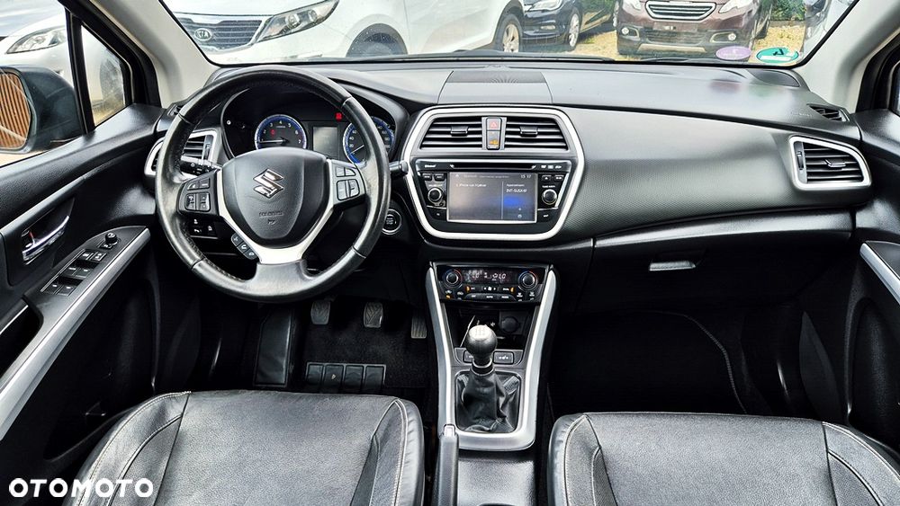 Suzuki SX4 S-Cross 1.6 VVT 4x2 limited+ - 33