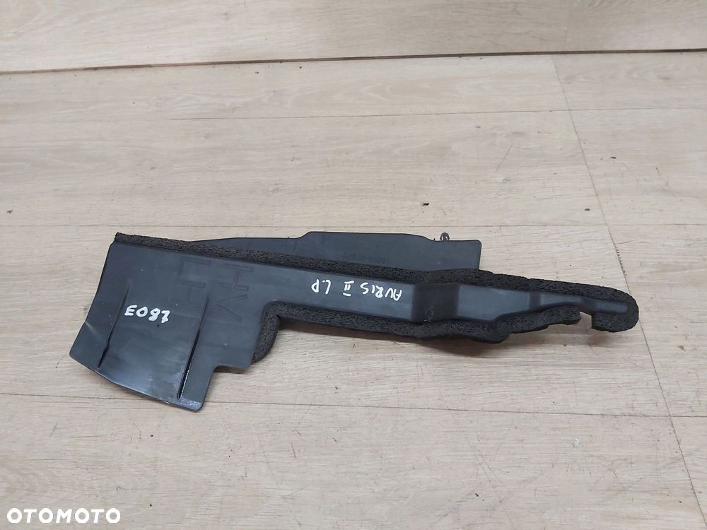 Toyota Auris II kierownica powietrza przód lewa nr 16595-OY020 - 1