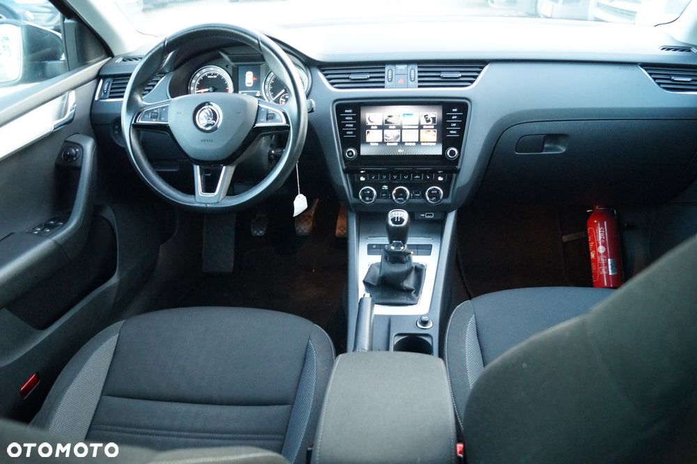 Skoda Octavia - 25