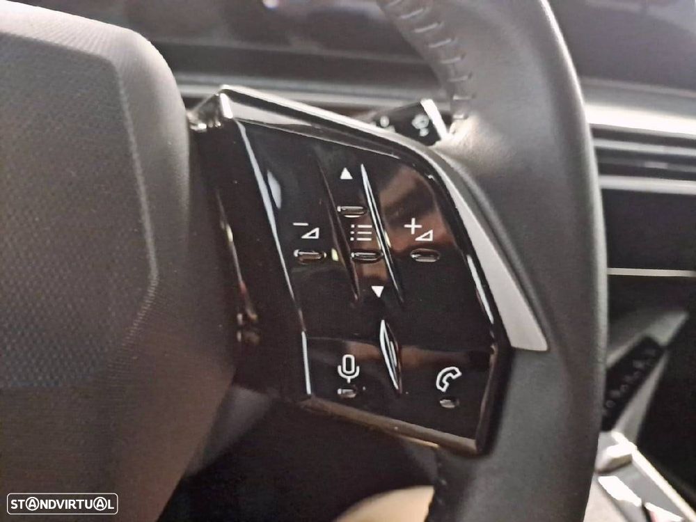 Peugeot 5008 1.2 Hybrid Allure e-DCS6 - 17