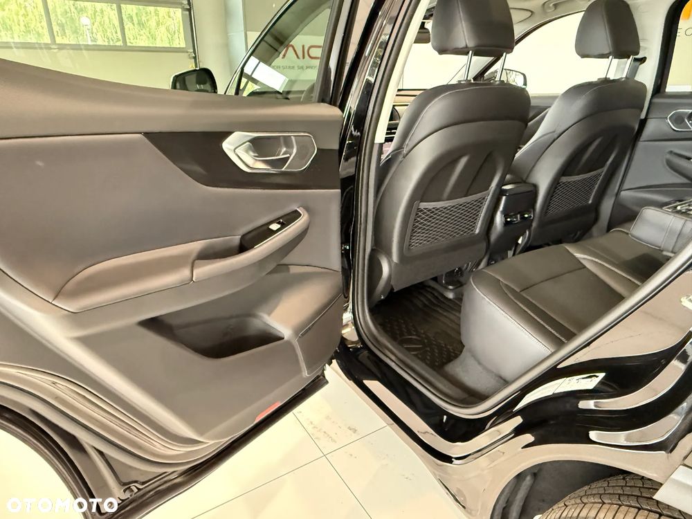 BAIC 7 1.5T Luxury Plus DCT - 12
