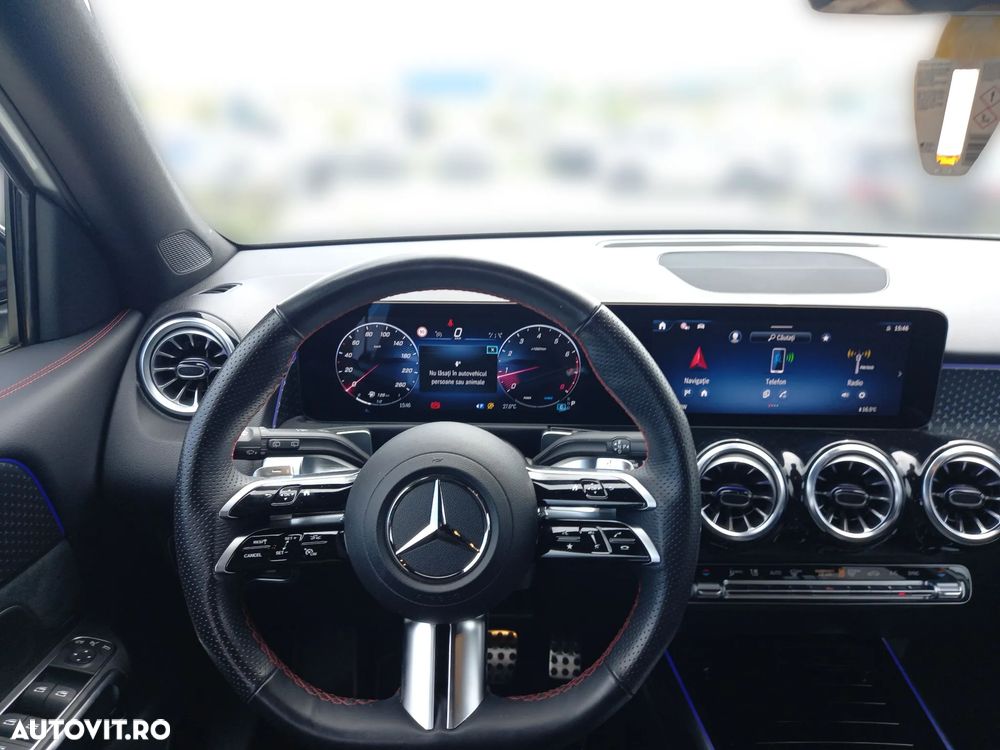 Mercedes-Benz GLB - 12