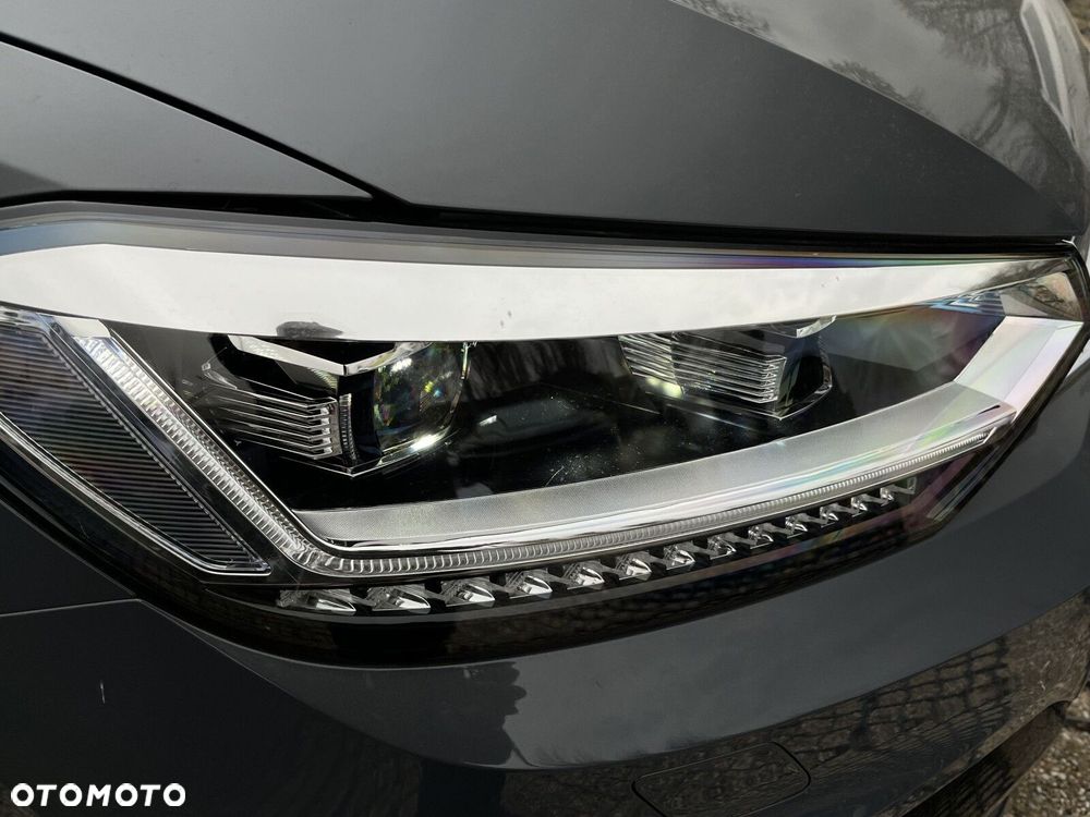 Volkswagen Touran - 9