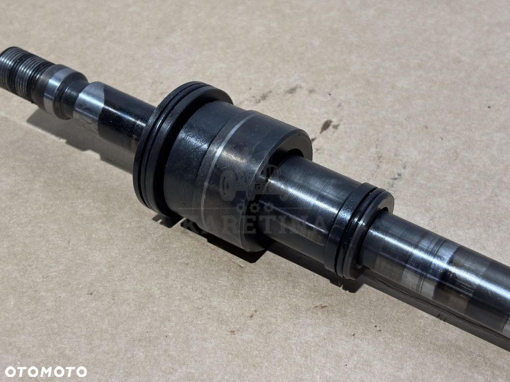 Massey Ferguson Dyna 6 6475 6480 Trzon Oś Widełek Wałek Cylinder 3796585M3  3796581M2  3796585M3 - 1