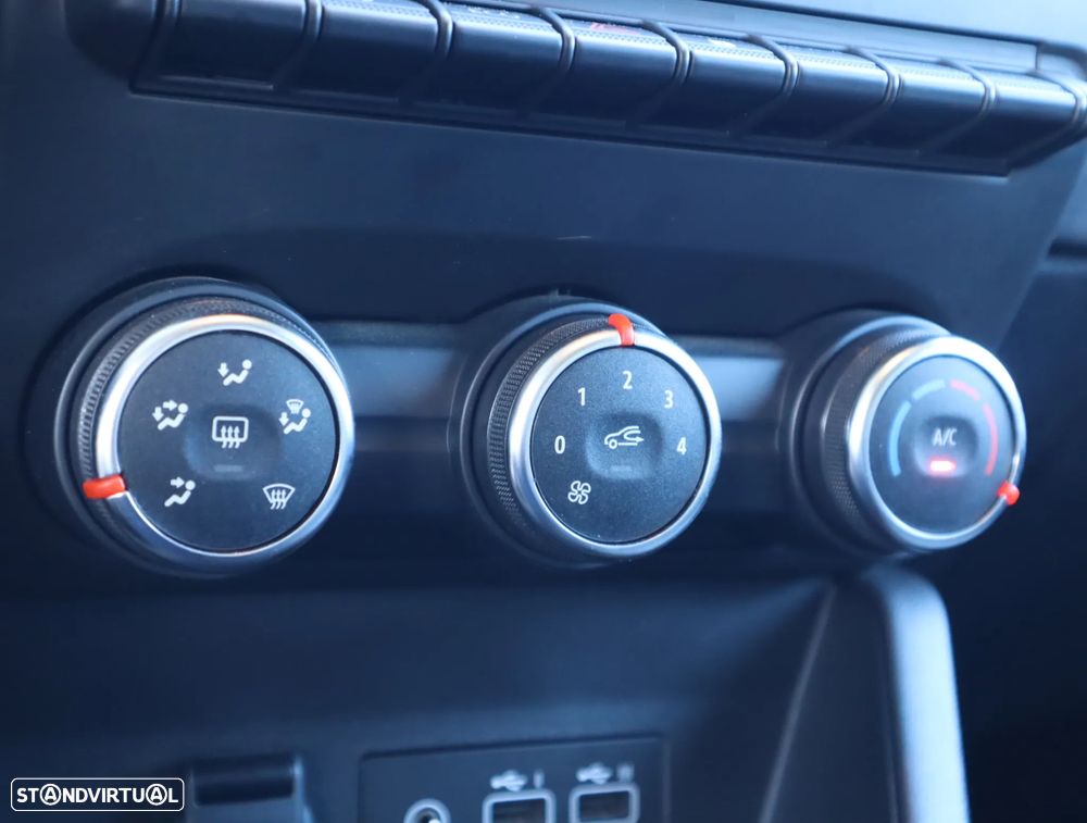 Renault Clio 1.5 Blue dCi Evolution - 36