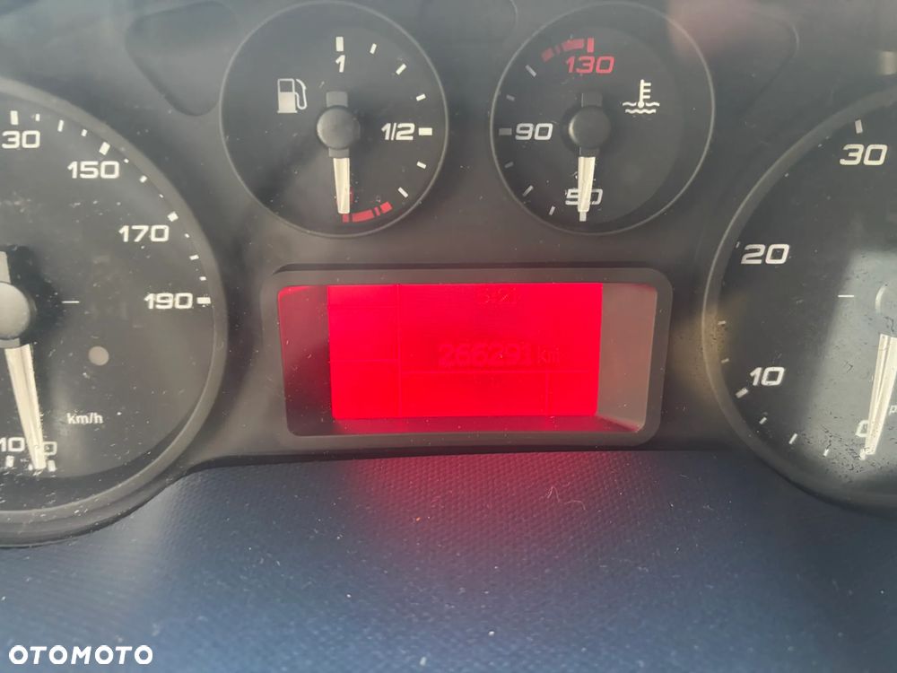 Iveco DAILY 35S14,35S15,35S16,35S17,KILKA SZTUK IZOTERMY CHLODNIE PODWOZIA DO ZABUDOWY KIPRY WYWROTKI KILKANASCIE SZTUK - 10