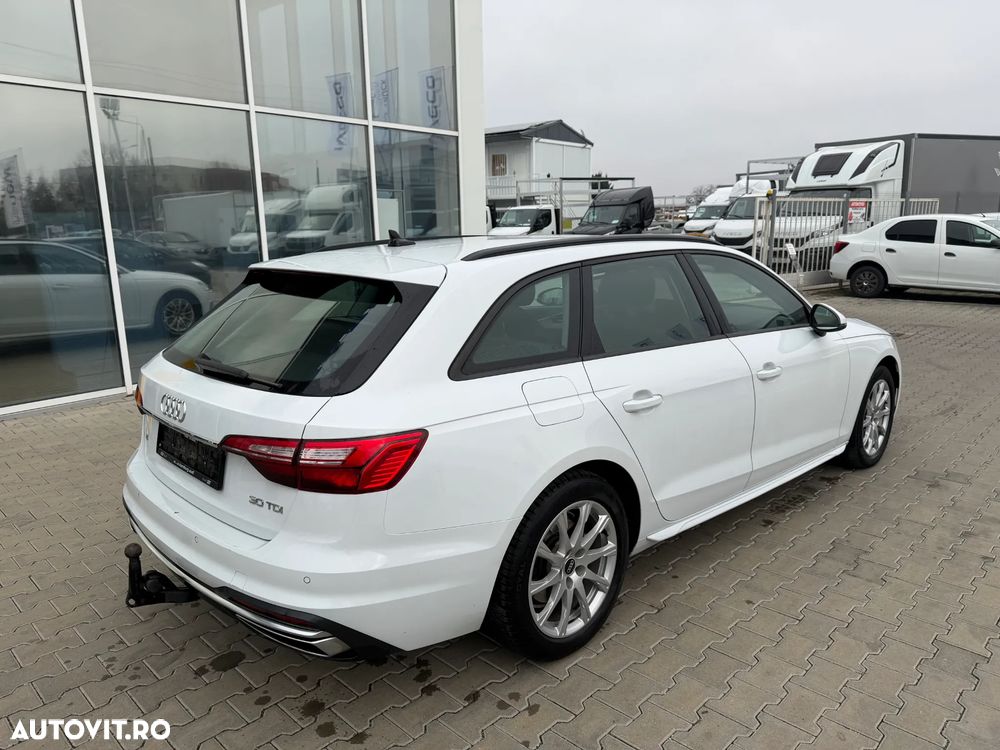 Audi A4 Avant 30 TDI S tronic - 4