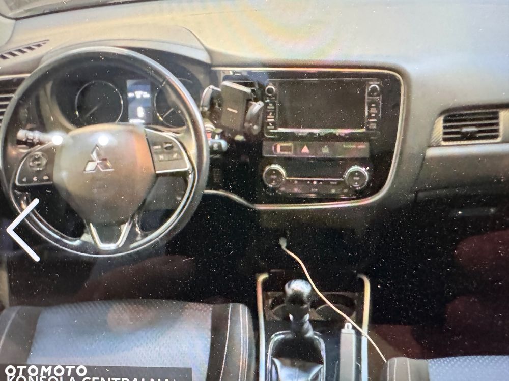 Mitsubishi Outlander 2.2 DID Instyle Navi - 4