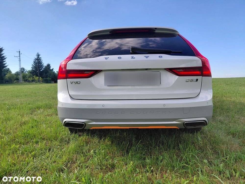 Volvo V90 Cross Country D5 AWD Ocean Race - 6
