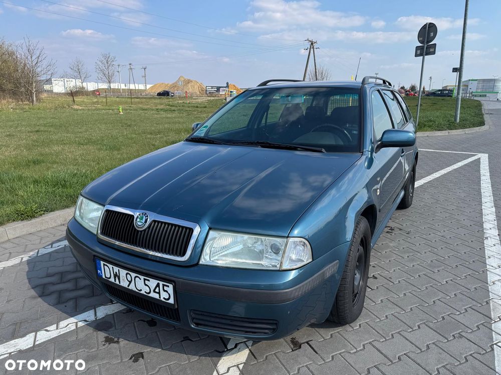 Skoda Octavia 2.0 Ambiente - 1