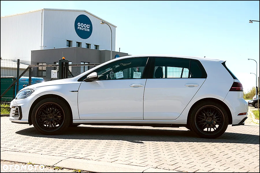 Volkswagen Golf VIII 1.4 TSI Plug-In Hybrid GTE DSG - 3