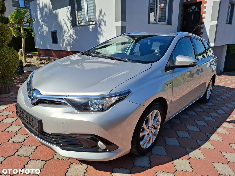 Toyota Auris - 1