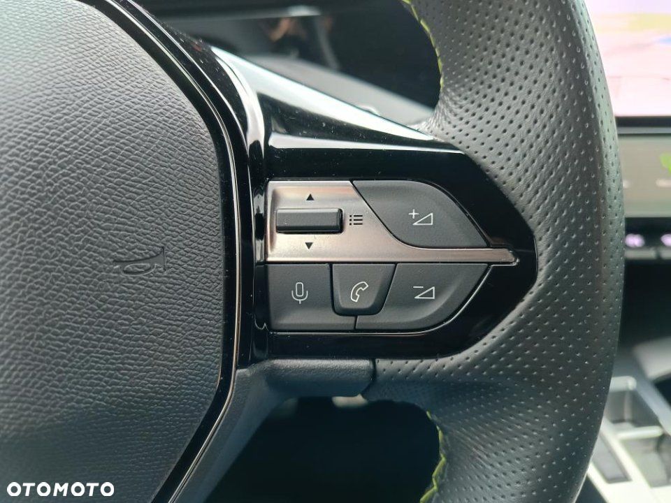 Peugeot 408 - 14