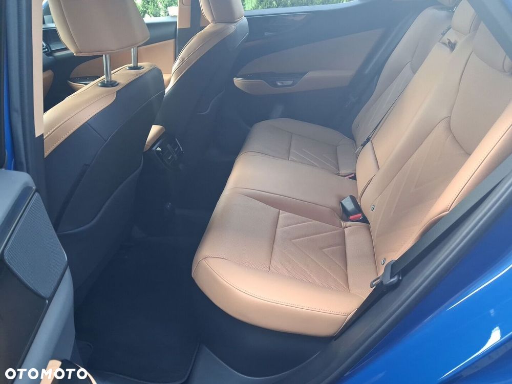Lexus NX 350h Prestige AWD - 19