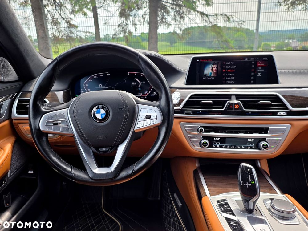 BMW Seria 7 750Ld xDrive - 12