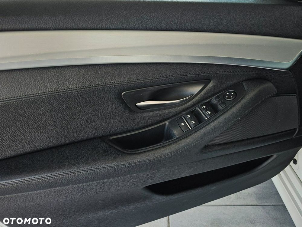 BMW Seria 5 - 13