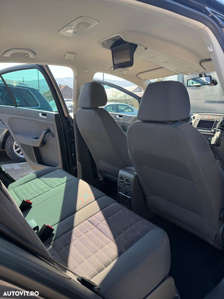 Volkswagen Golf - 16