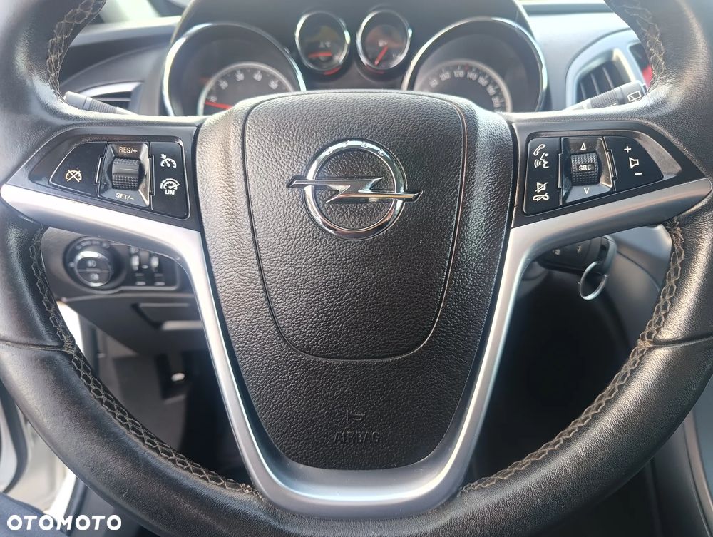 Opel Astra 1.4 Turbo - 21