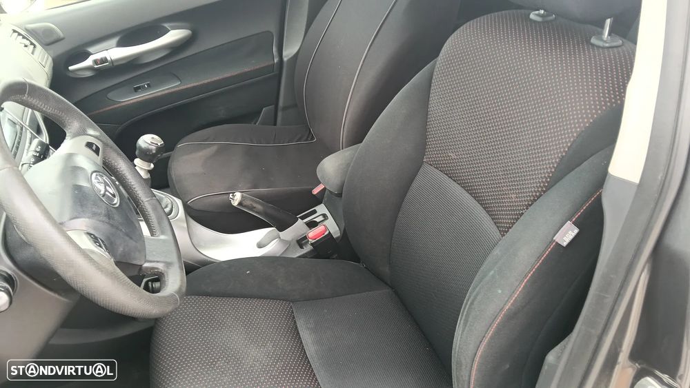 Toyota Auris 1.4 D-4D Sol - 9