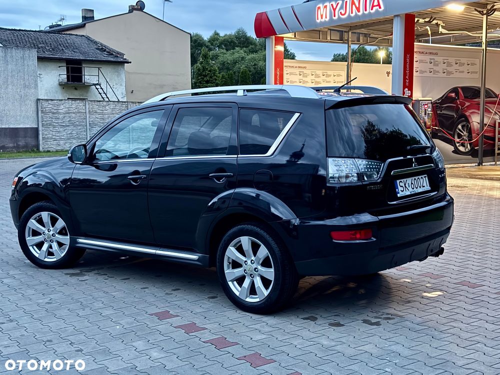 Mitsubishi Outlander 2.0 DID Intense + - 8
