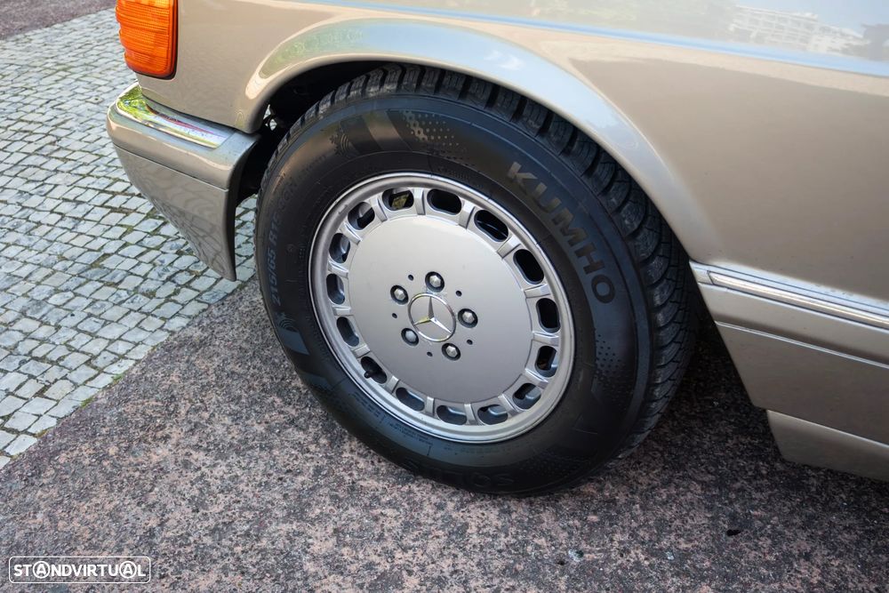 Mercedes-Benz W126 (1979-1992) 560 SEC - 4