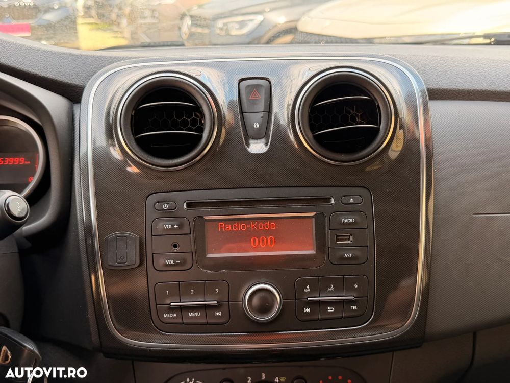 Dacia Lodgy dCi 90 Essential - 11