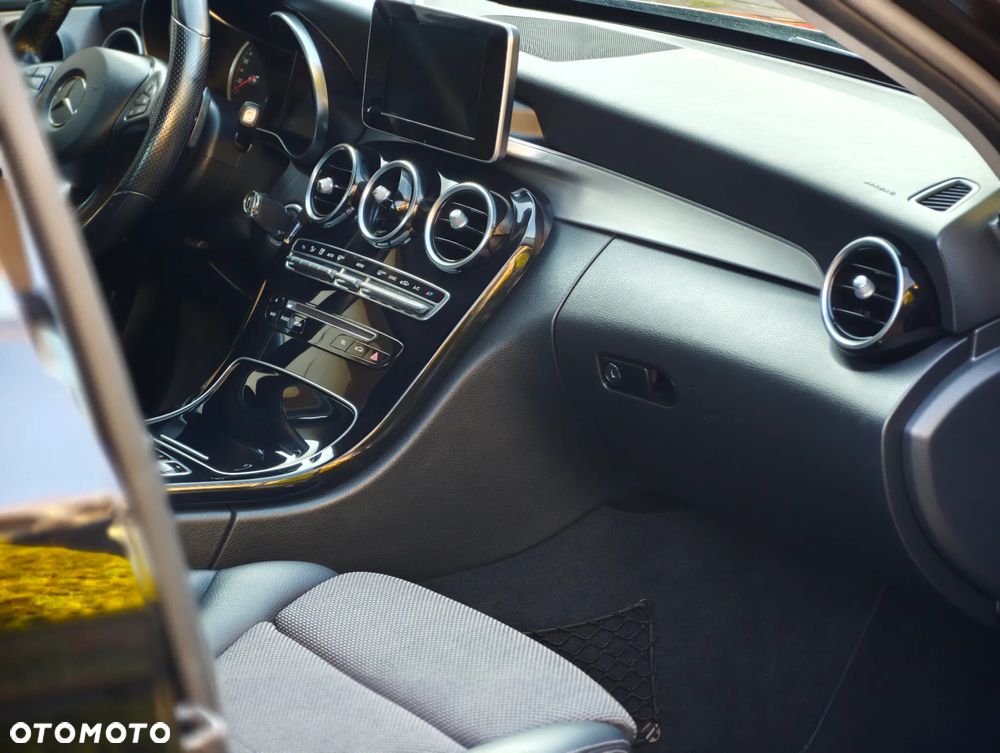 Mercedes-Benz Klasa C 180 7G-TRONIC Avantgarde - 14