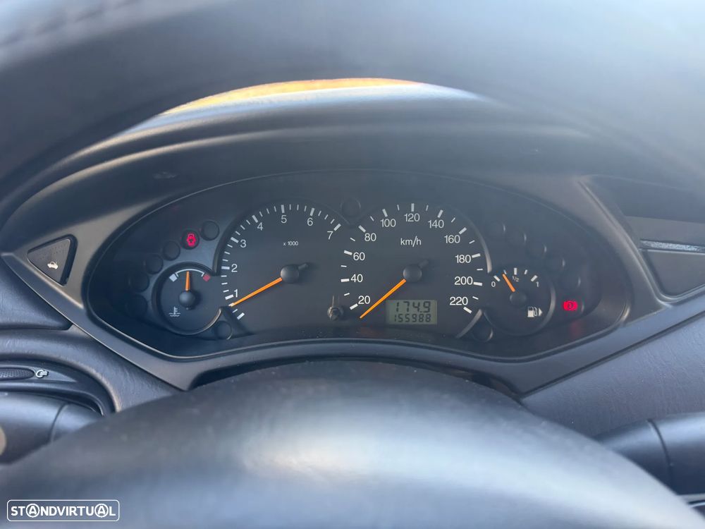 Ford Focus 1.4 Ambiente - 19