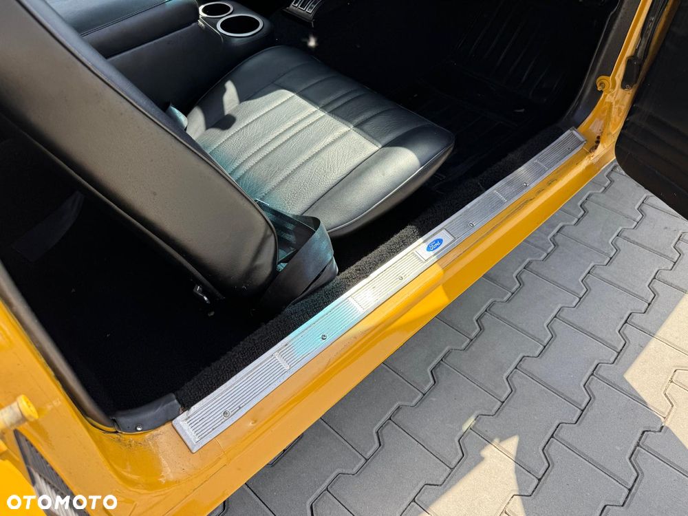 Ford Mustang - 28