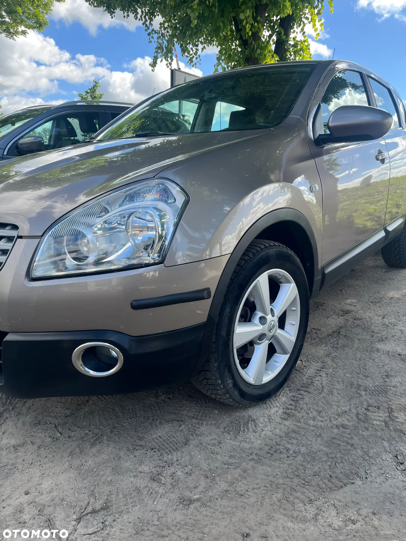 Nissan Qashqai - 2