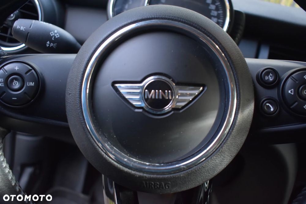 MINI ONE Standard - 15