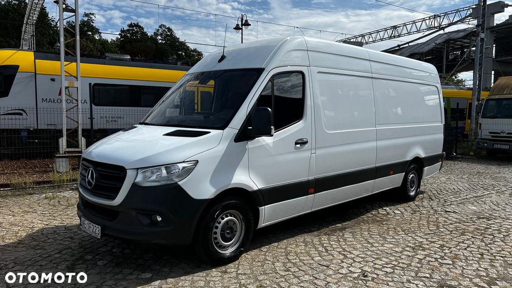 Mercedes-Benz Sprinter 319 - 2