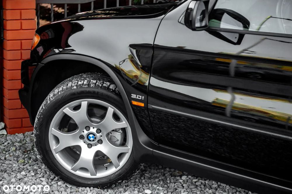 BMW X5 3.0 i Edition Exclusive - 7