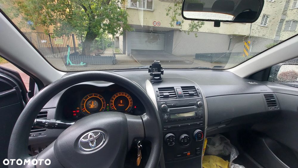 Toyota Corolla 1.6 Luna - 11