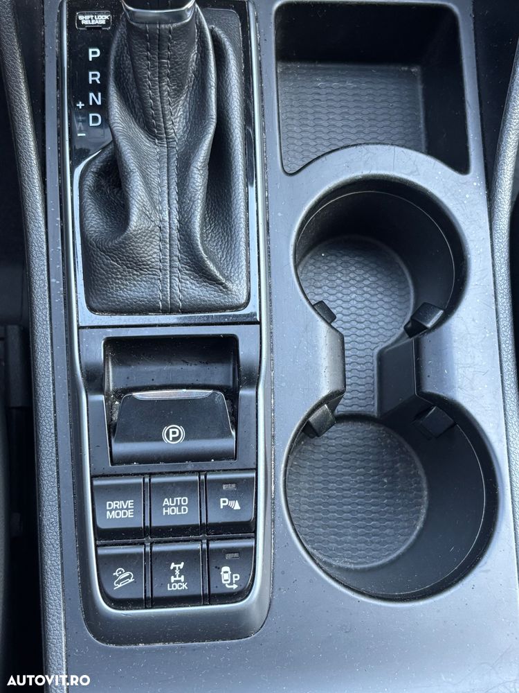 Hyundai Tucson 2.0 CRDI 4WD Automatik Premium - 6