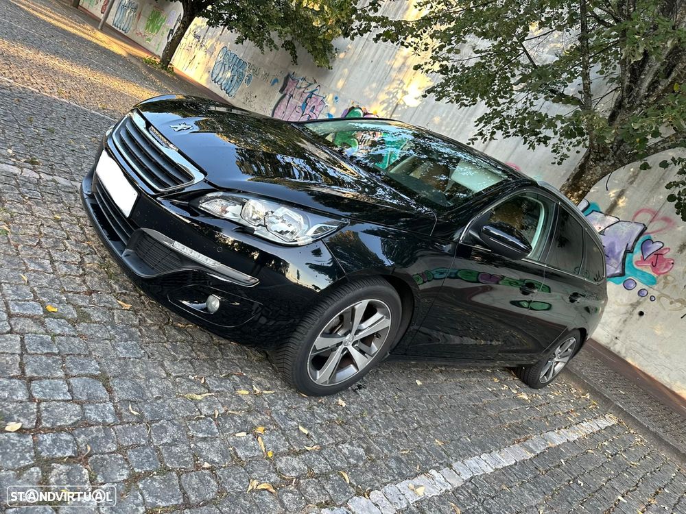 Peugeot 308 - 1