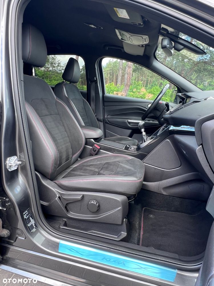 Ford Kuga 2.0 TDCi AWD ST-Line - 18