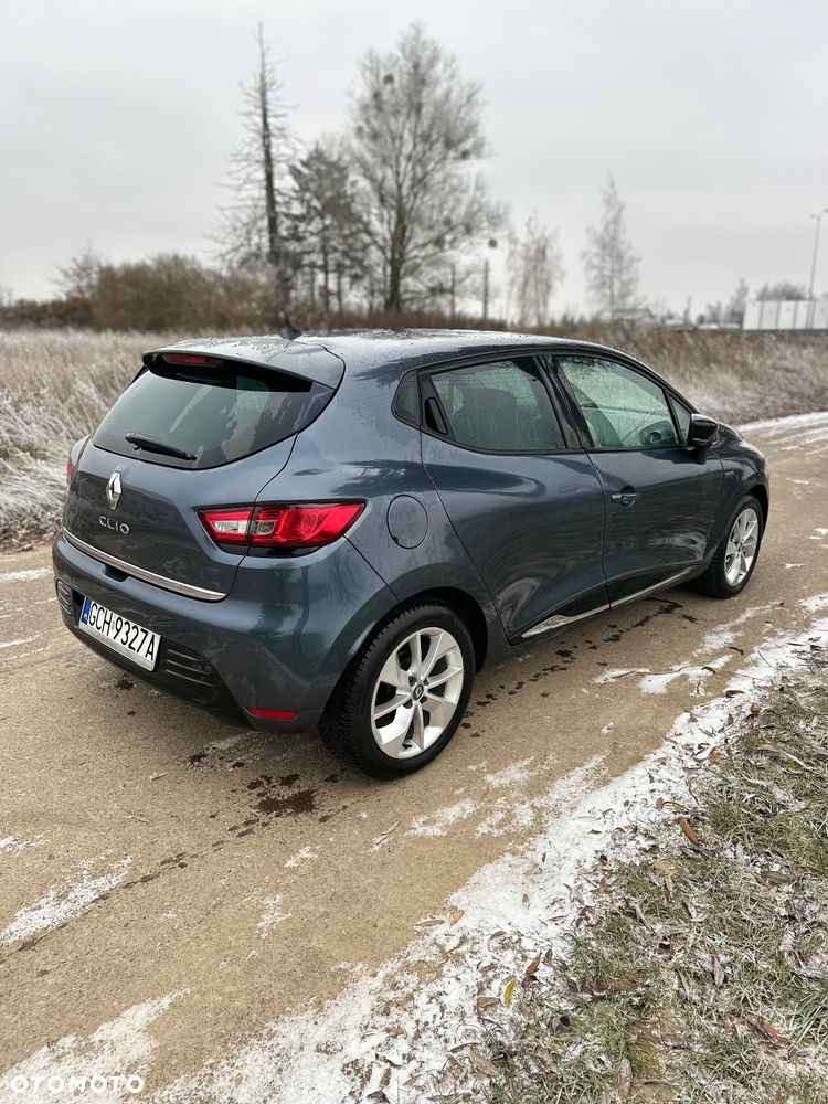 Renault Clio 1.2 16V 75 LIMITED - 5