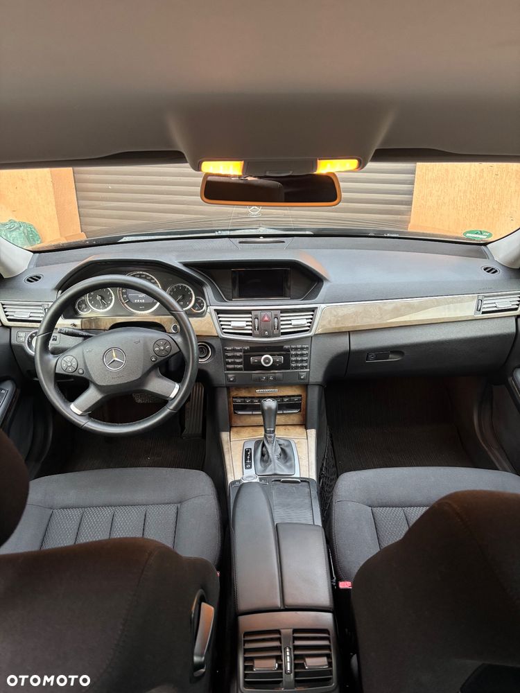 Mercedes-Benz Klasa E - 12