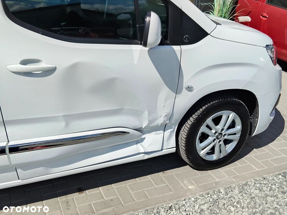 Toyota Proace City Verso 1.2 Turbo L1 Team Deutschland - 15