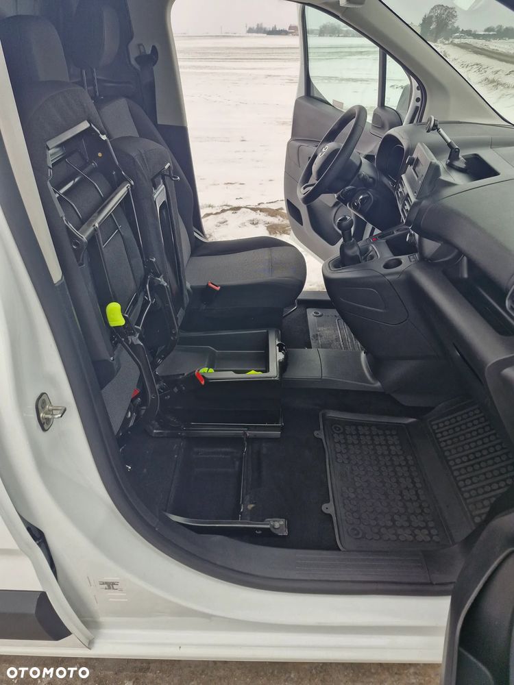 Toyota Proace City - 12