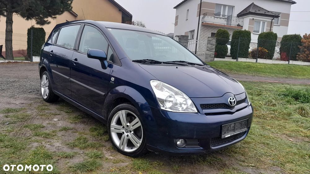 Toyota Corolla Verso - 9