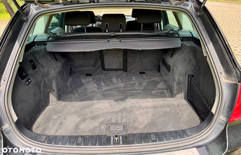 BMW Seria 3 318d - 8