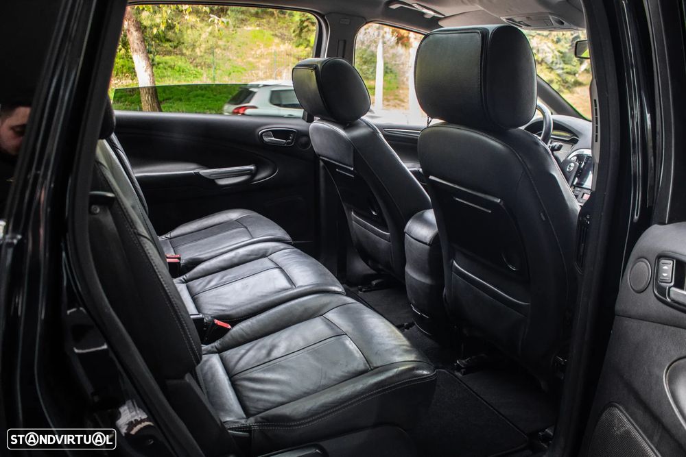 Ford S-Max 2.0 TDCi DPF Titanium - 33