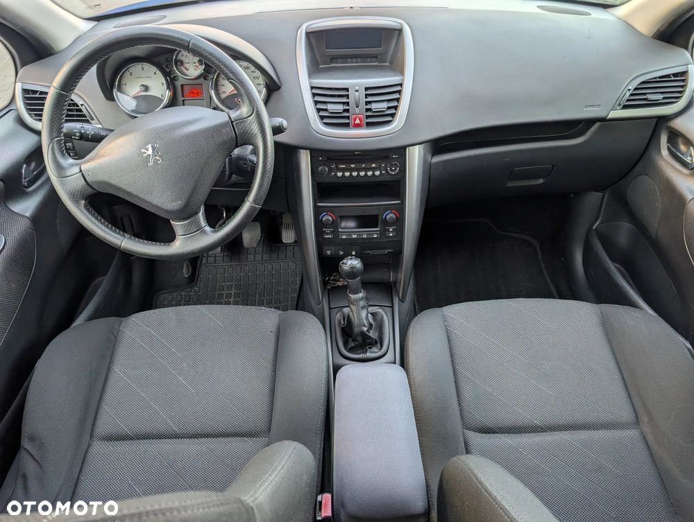 Peugeot 207 1.6 HDi - 23