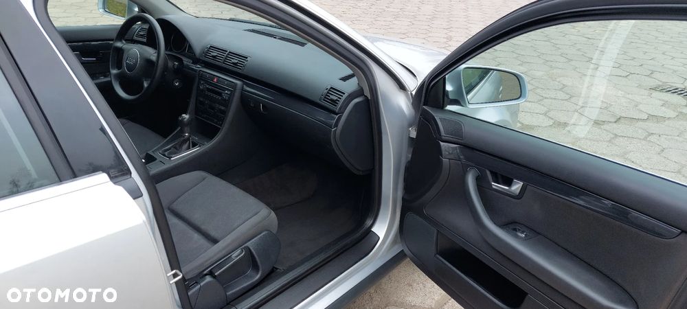 Audi A4 Avant - 15