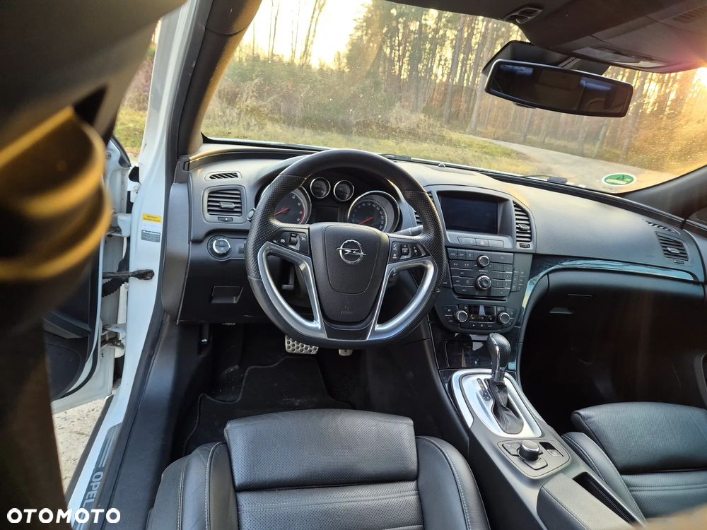 Opel Insignia - 12