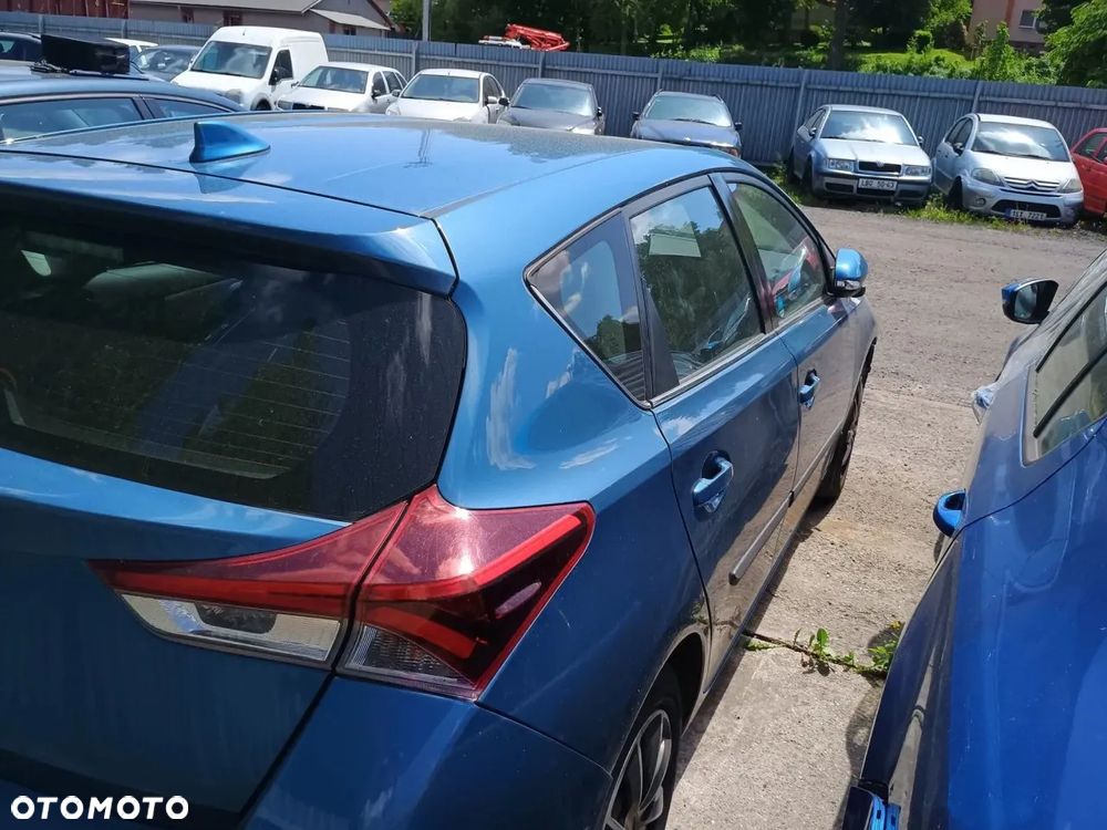 Toyota Auris 1.6 Active - 14