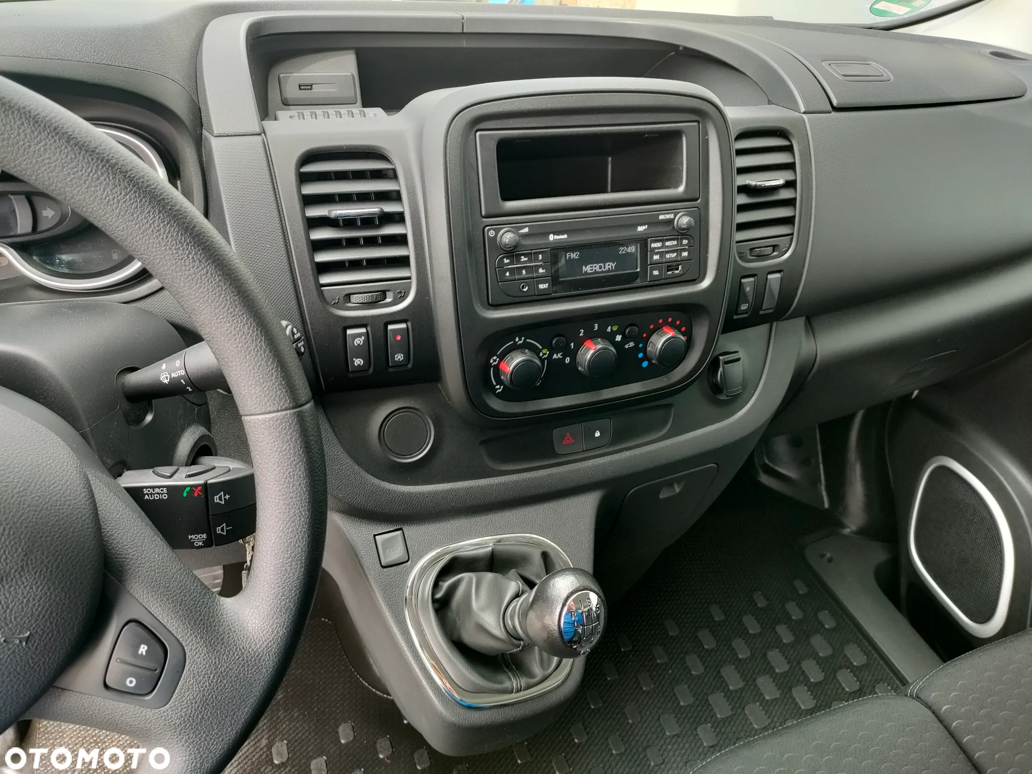Opel Vivaro - 15