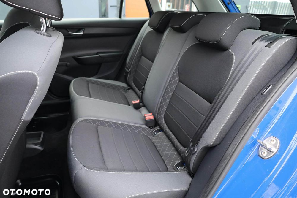 Skoda Fabia 1.0 TSI Ambition Plus - 27